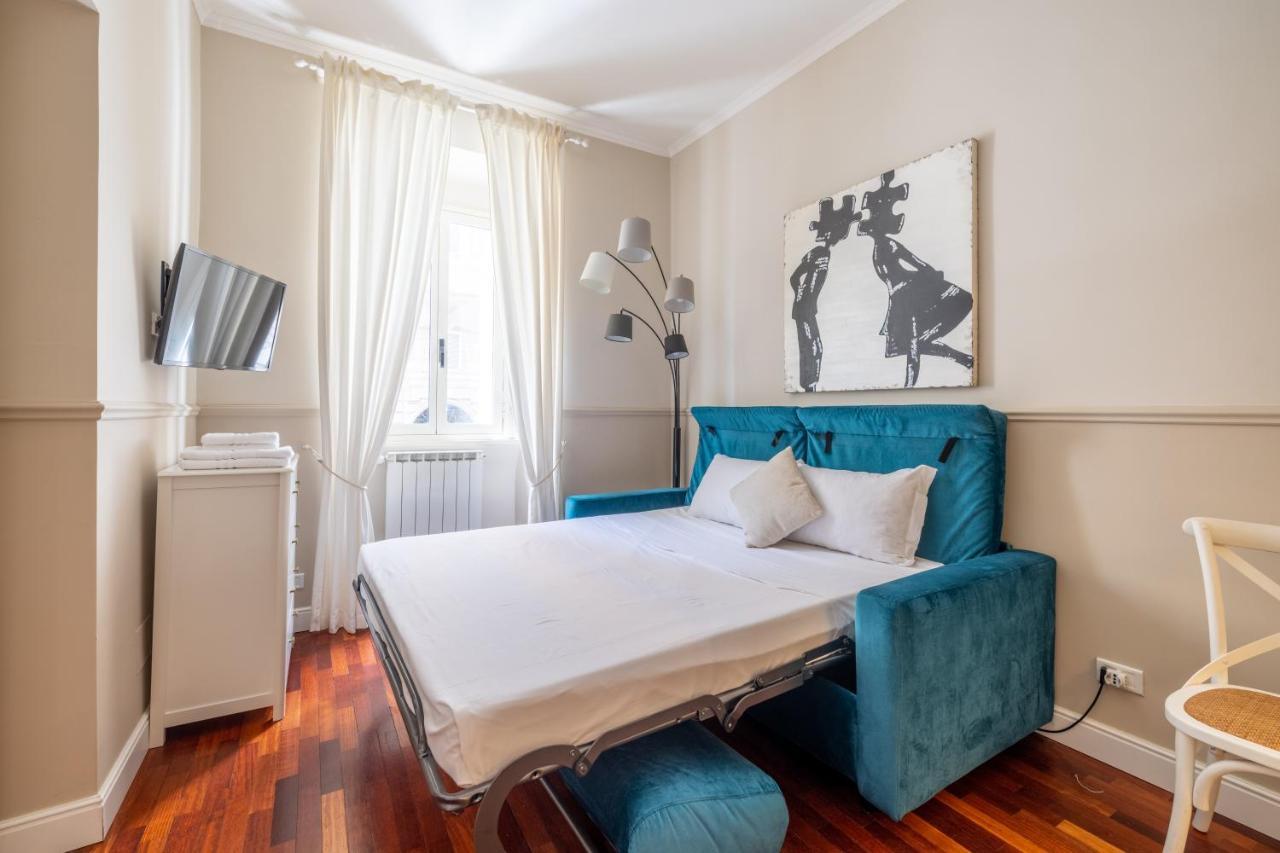 Charming Apartment With Patio A Few Steps From Colosseum Exterior photo