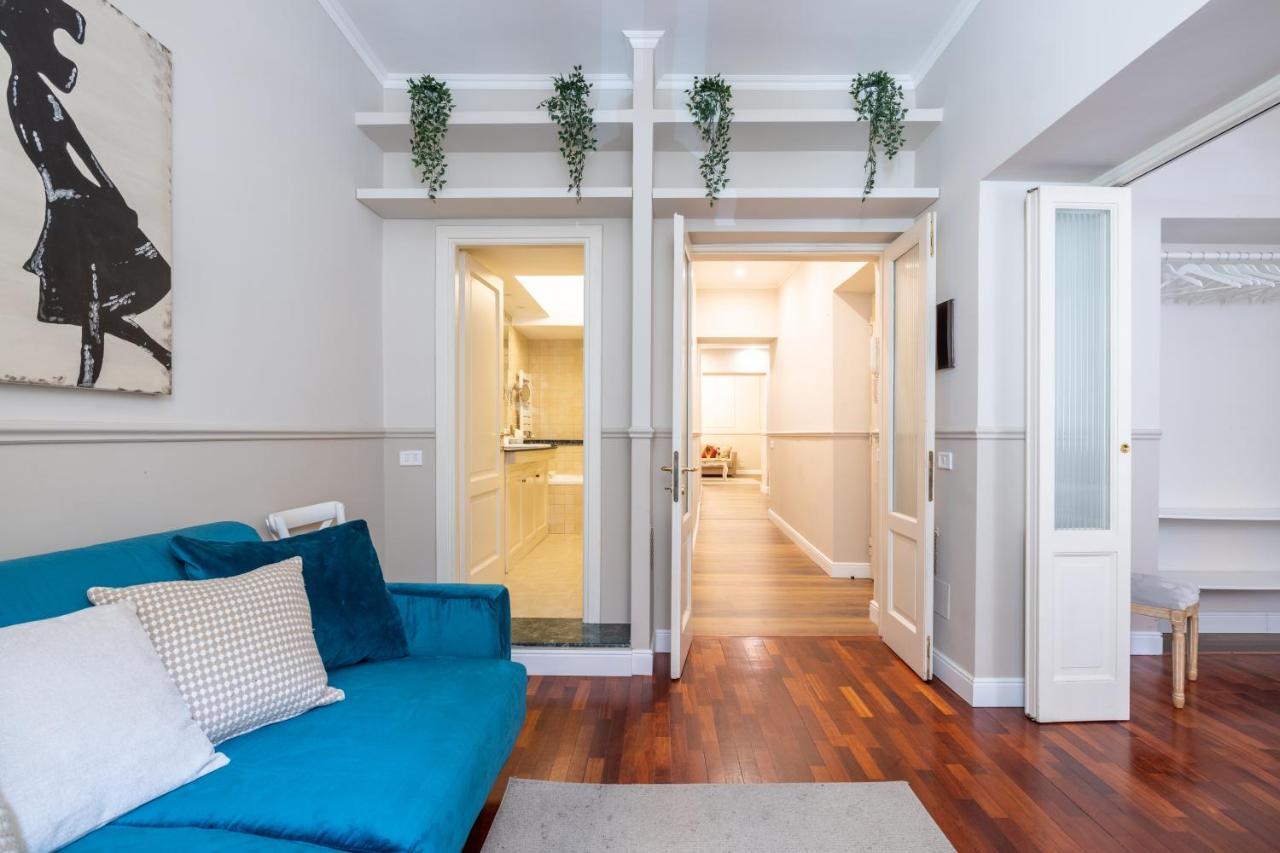 Charming Apartment With Patio A Few Steps From Colosseum Exterior photo